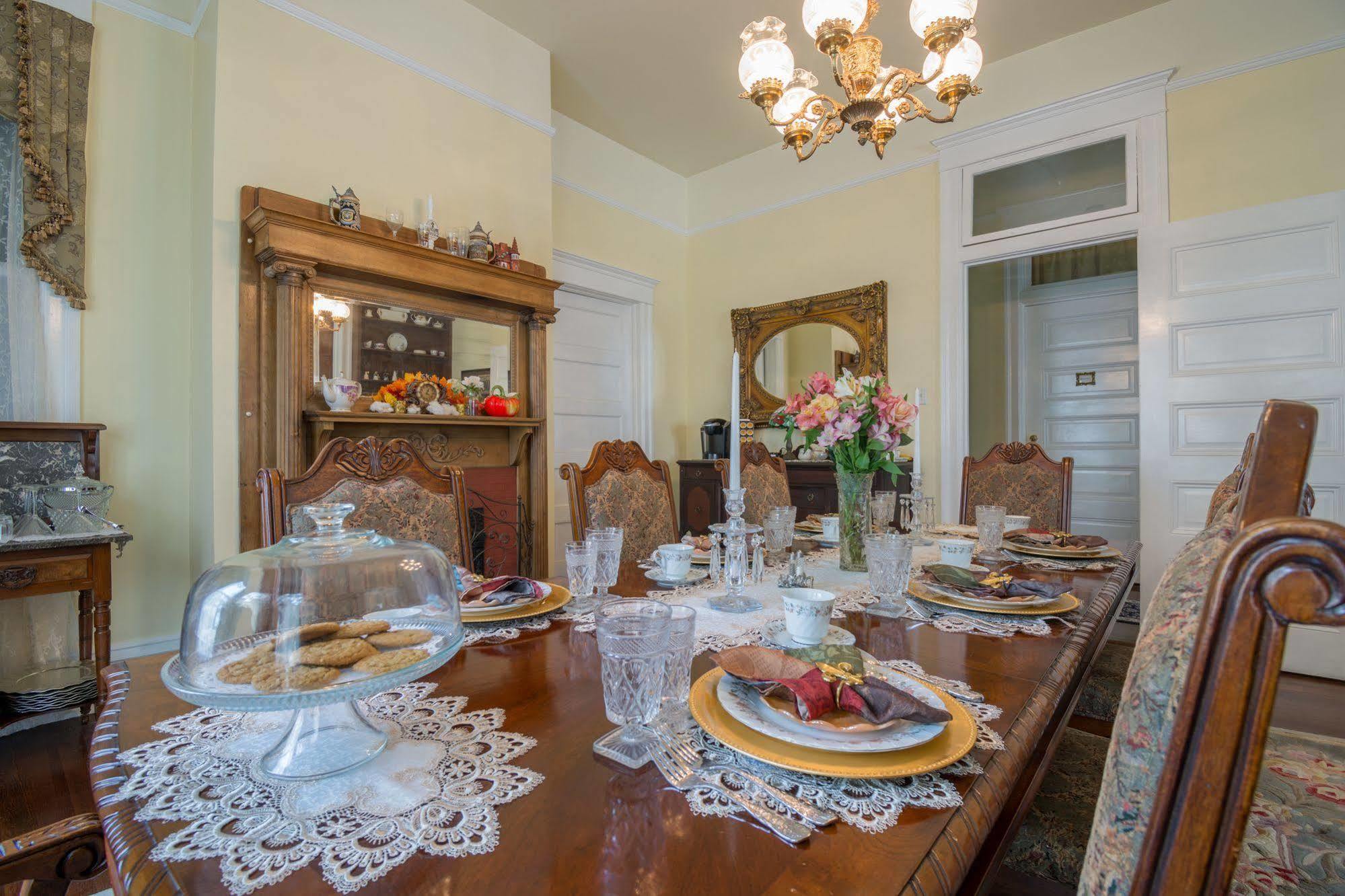 Bisland House Bed And Breakfast Натчез Экстерьер фото